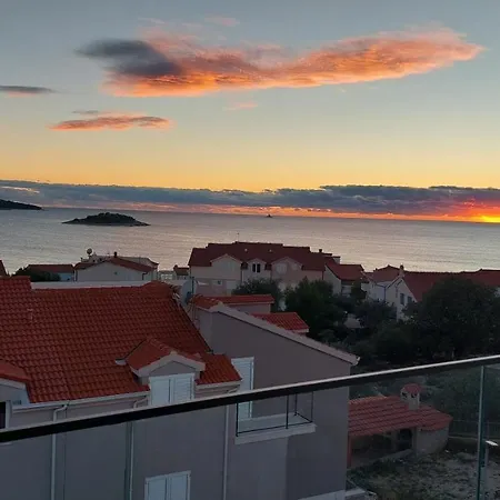 Penthouse Dream Look *